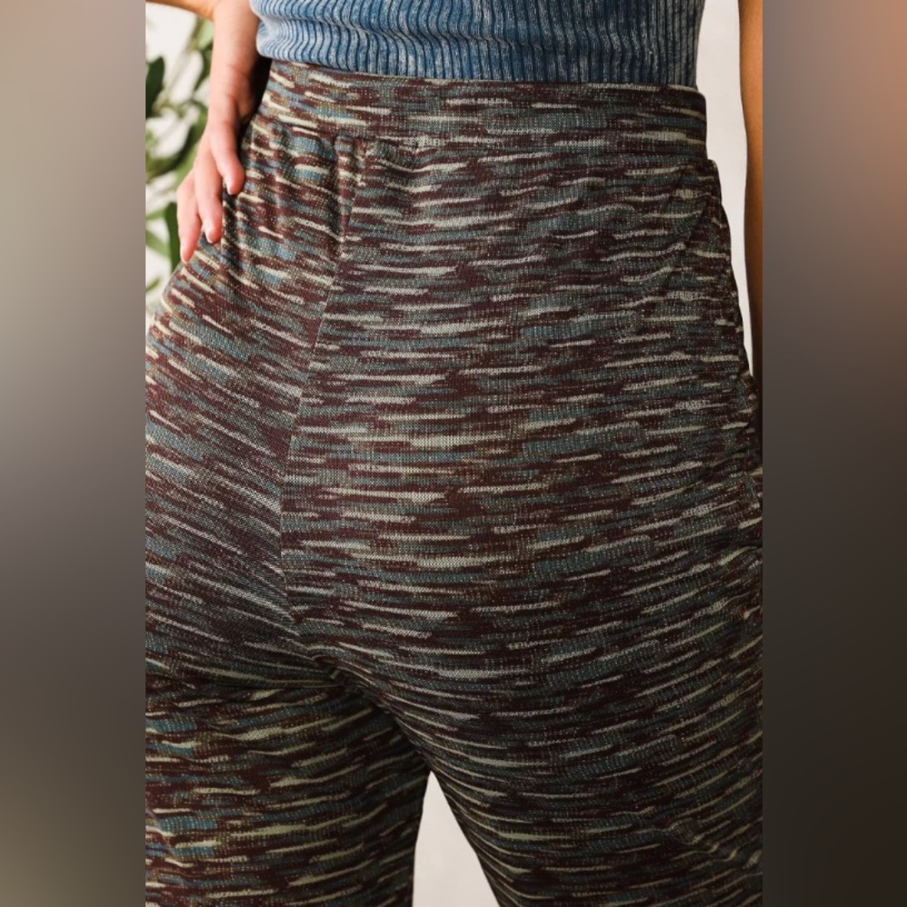 Willow & Root Mesh Flare Stretch Pants - Picture 4 of 8